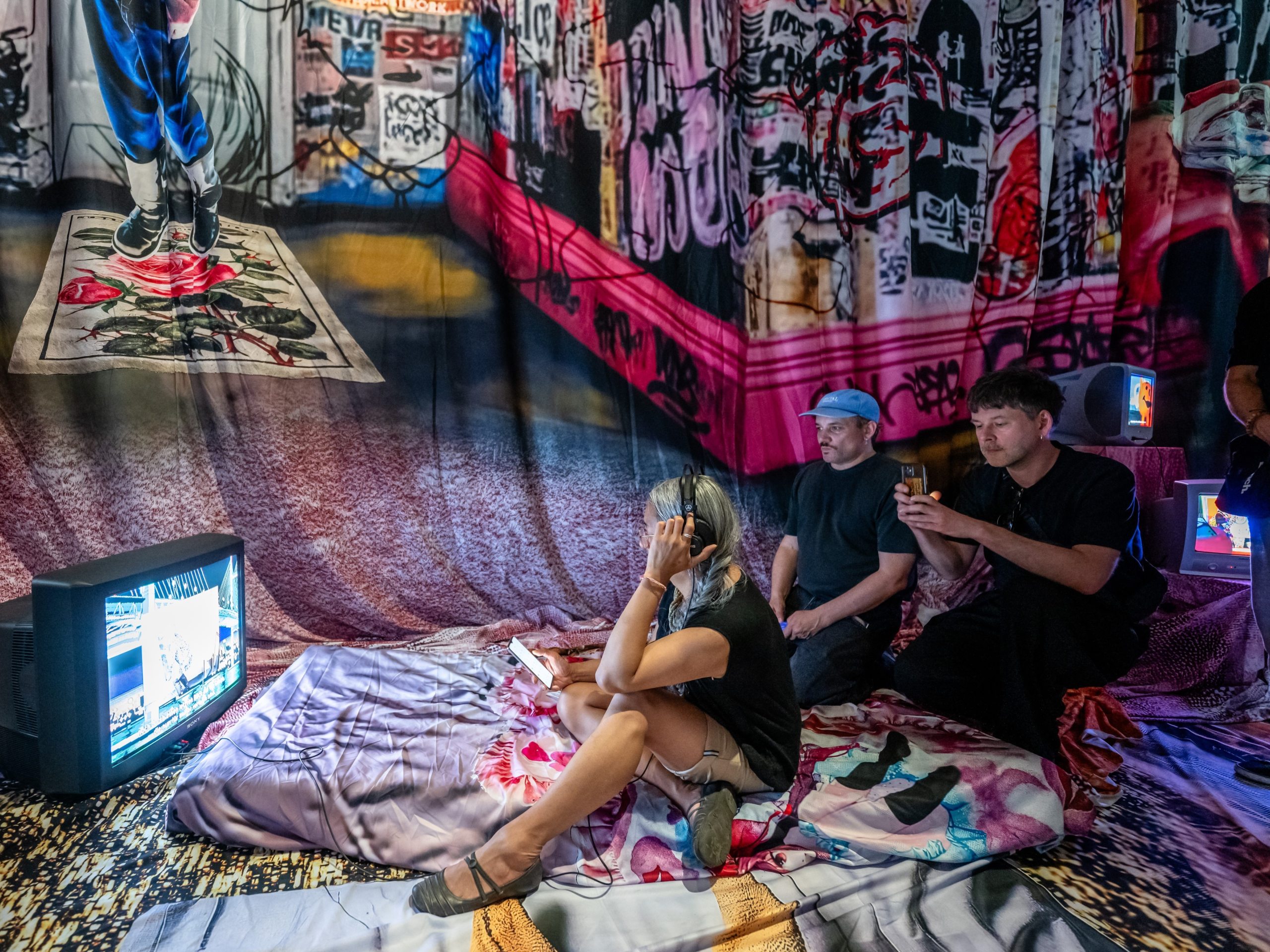 Jorge Sanguino Review on Jon Rafman exhibition at K21, published by P.IN.E.A 